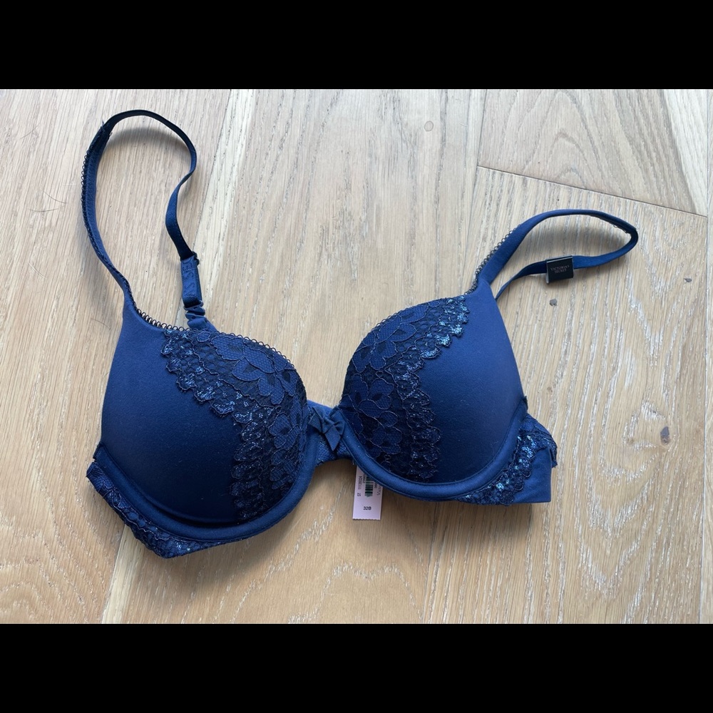 NWT! Victorias Secret BODY BY VICTORIA Lightly-lined blue lace bra Size 32B